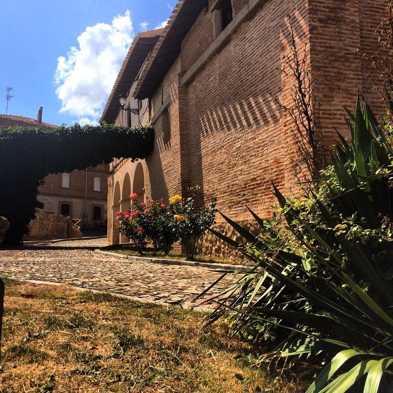 Mihotelito Viloria de Rioja Luaran gambar